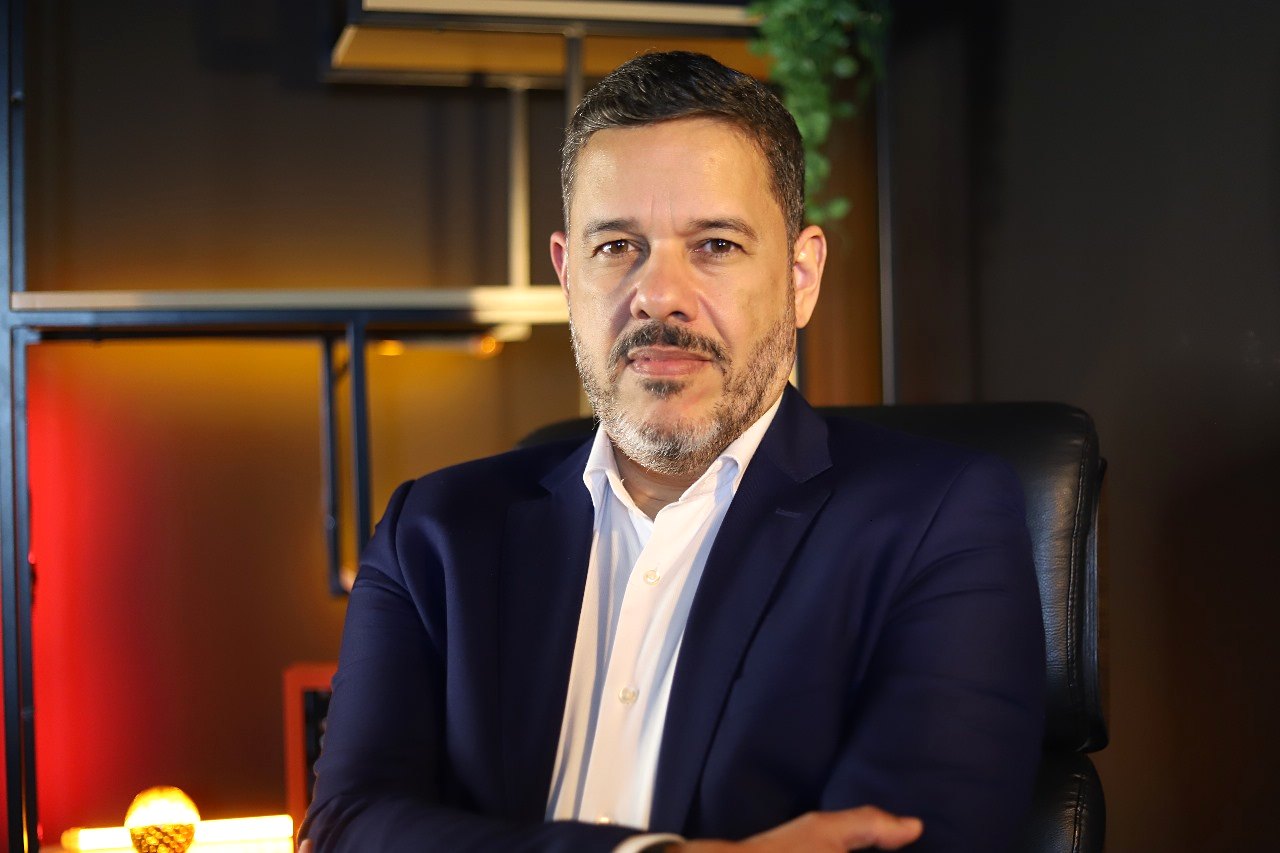 Professor Marcus Alcântara
